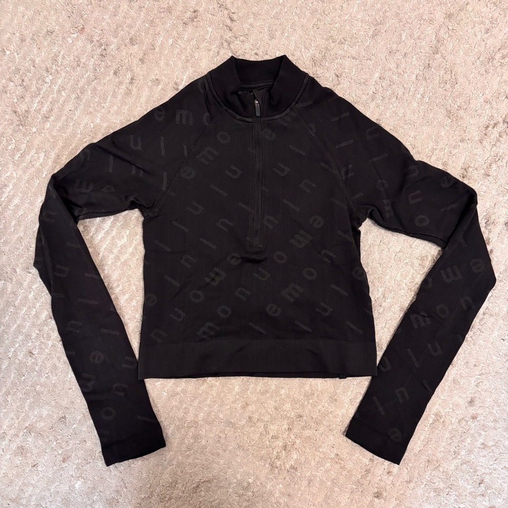 🧃LULULEMON QUARTER ZIP TOP